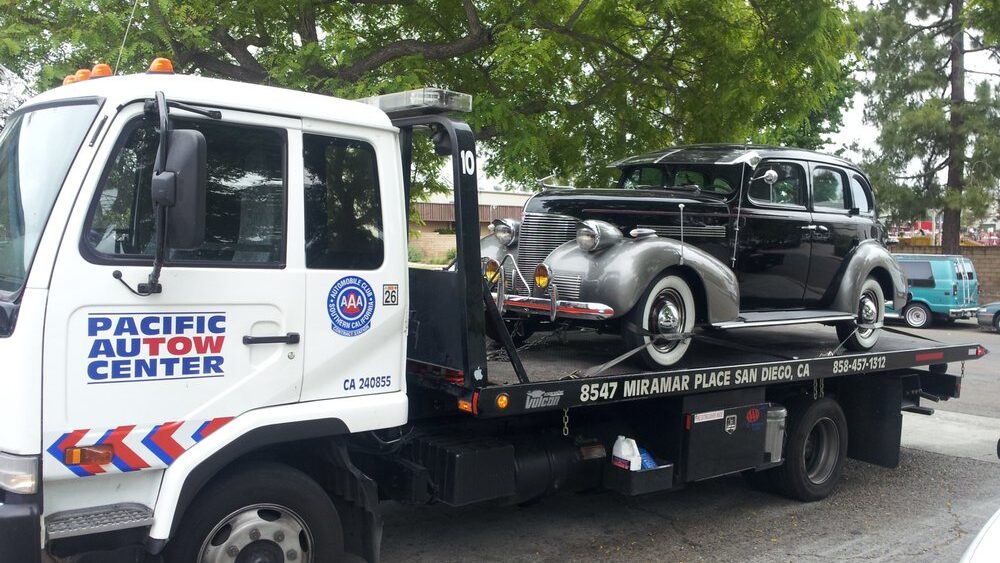 Expert towing service in Poway
